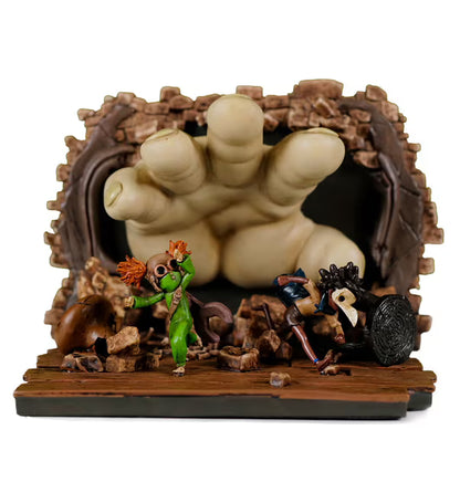 Escaping Monster Baby Little Nightmares 3 Diorama Bandai Figure 15 cm
